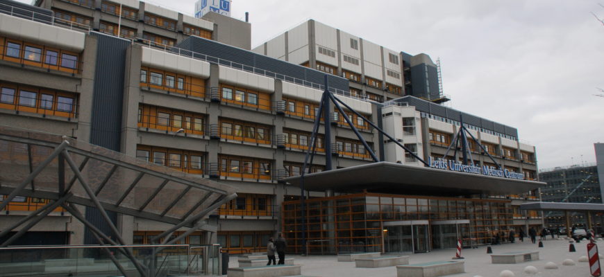 Medical_university_Hospital_buildings_LUMC_Leiden_-_panoramio
